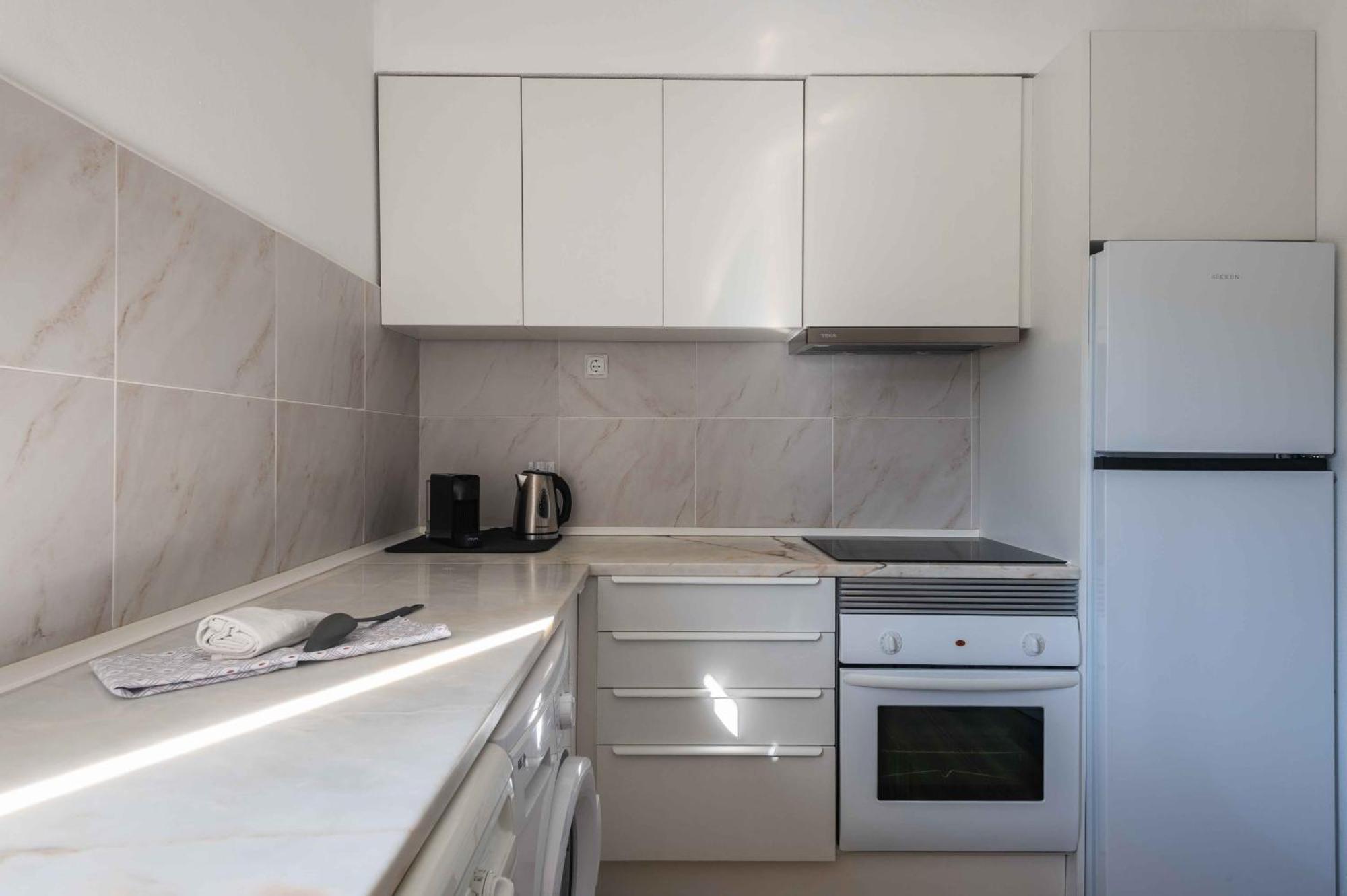 Salgados 1 Bedroom Apartment - 500M From The Beach Guia  Kültér fotó