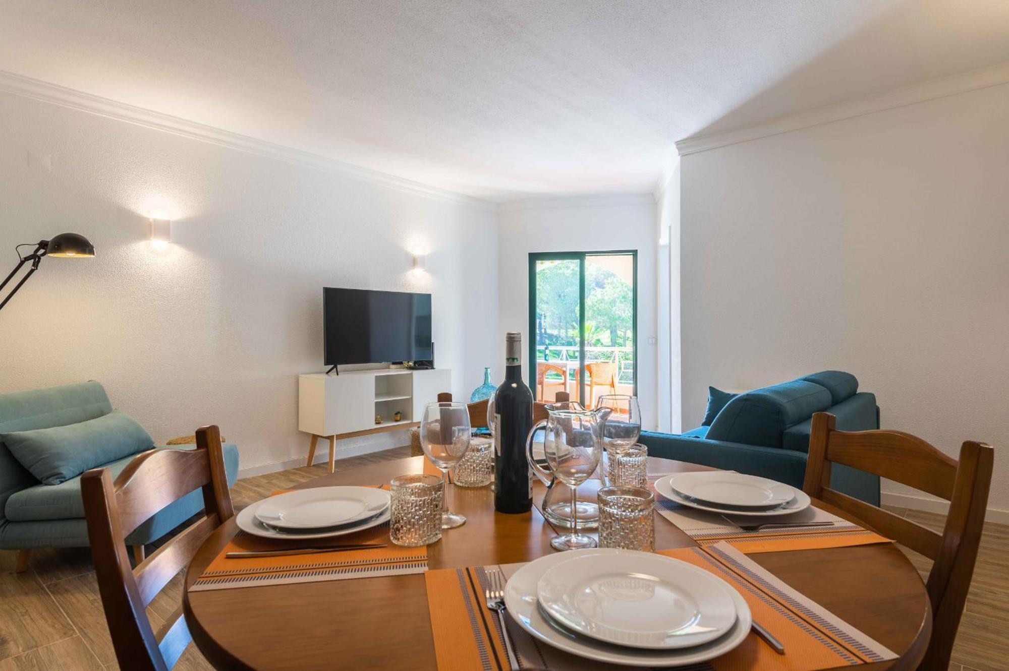 Salgados 1 Bedroom Apartment - 500M From The Beach Guia  Kültér fotó