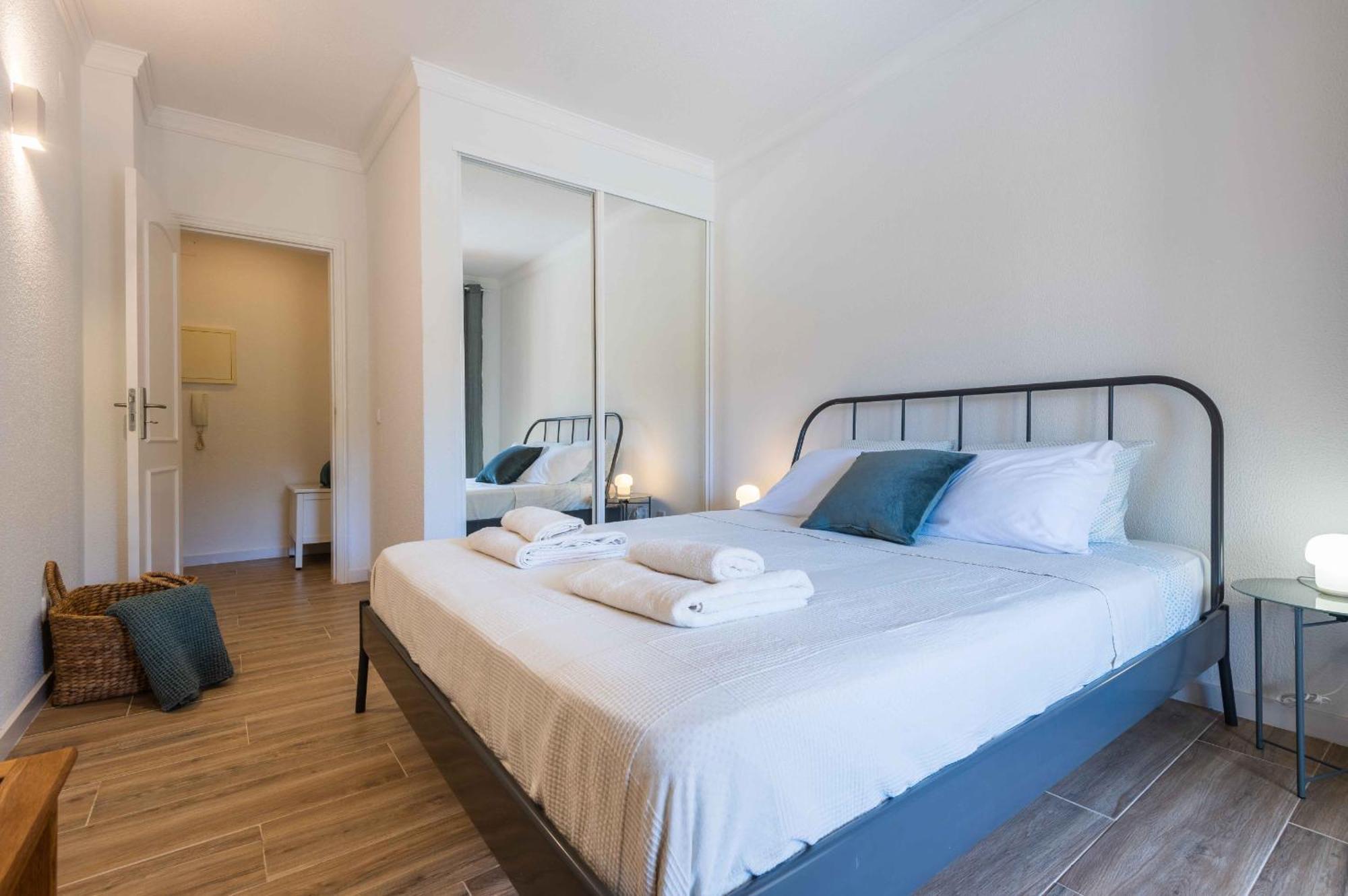 Salgados 1 Bedroom Apartment - 500M From The Beach Guia  Kültér fotó